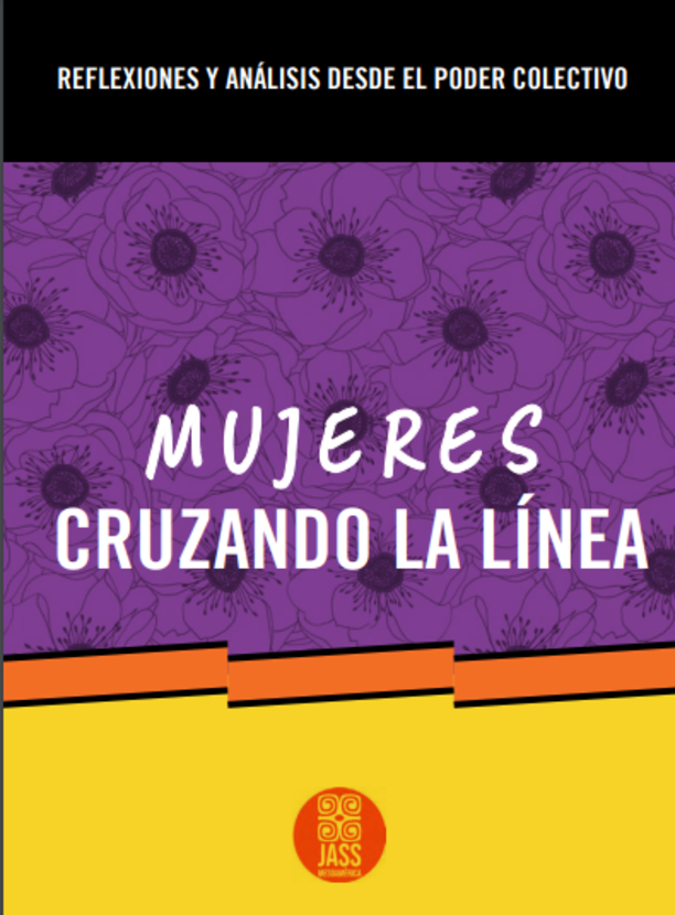 Mujeres cruzando la línea